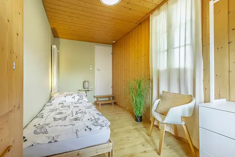 airbnb Einzelzimmer mit eigenem Eingang